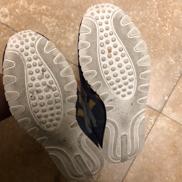 Purple Reebok Shoes - Picture 3 of 4